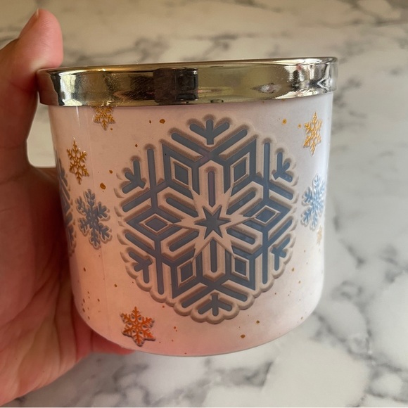 Bath&body works: white tea sage candle 14.5oz - Picture 5 of 5